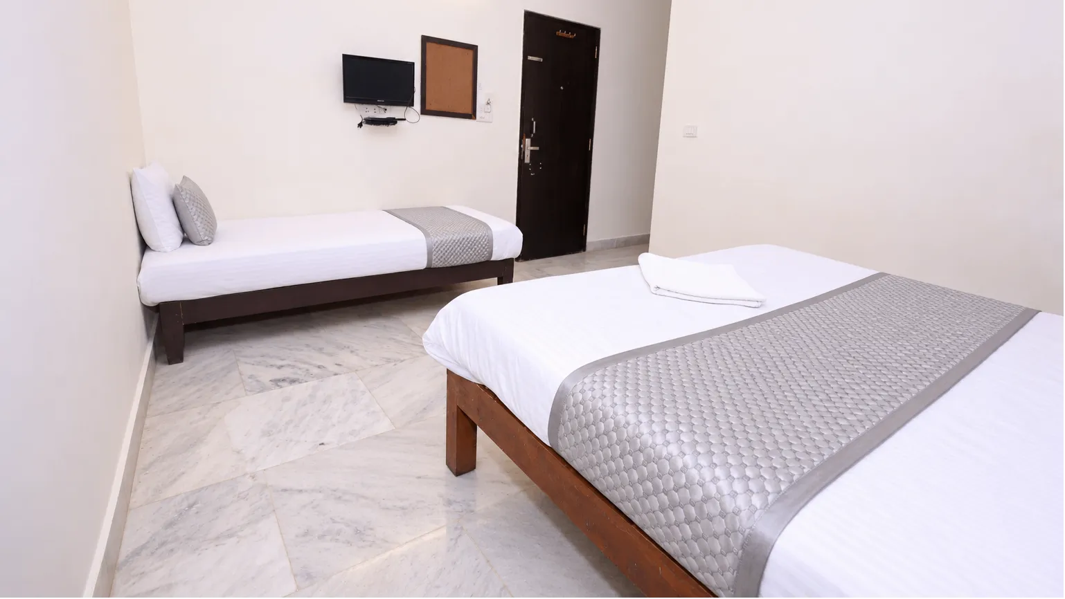 Super Deluxe Room